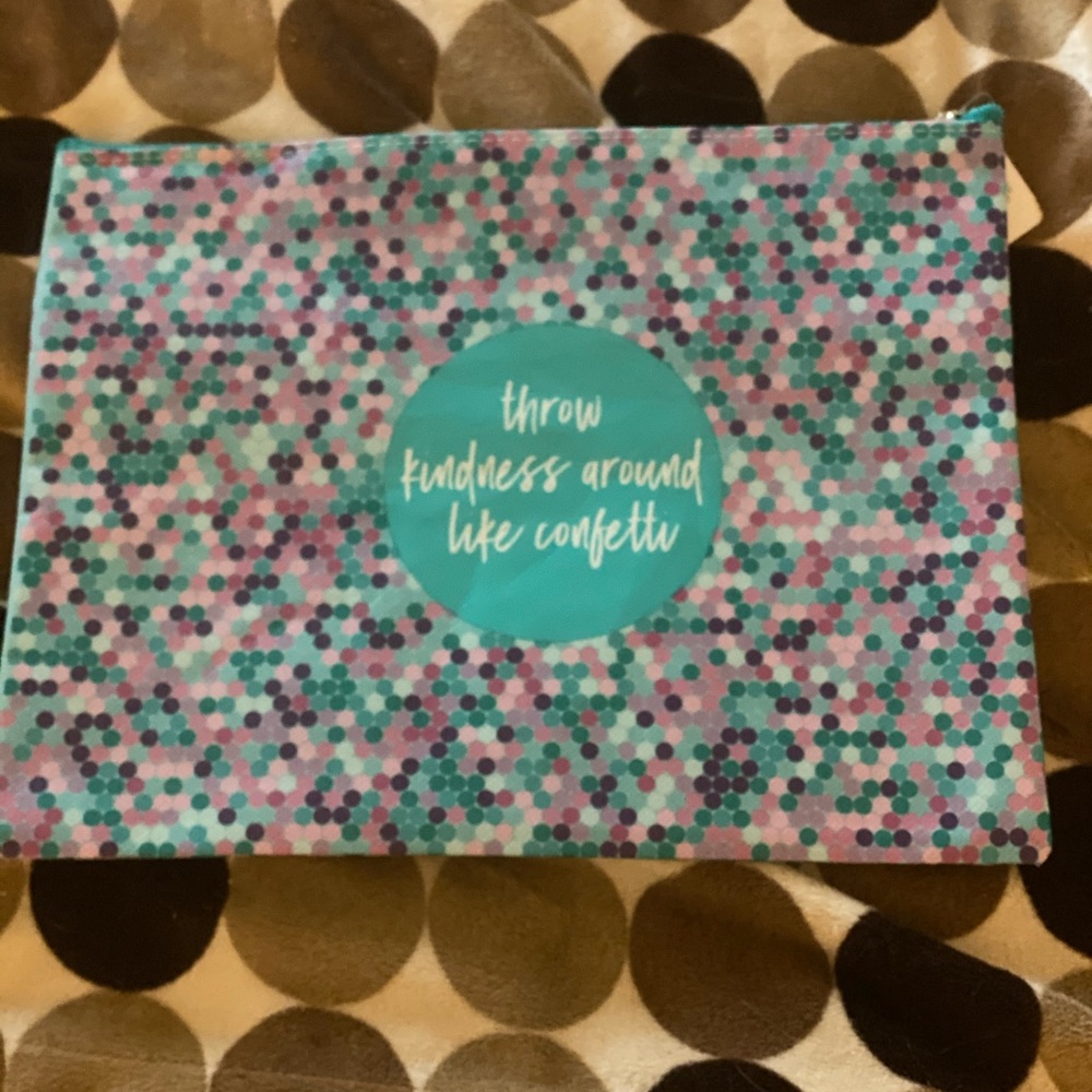 Cosmetic bag